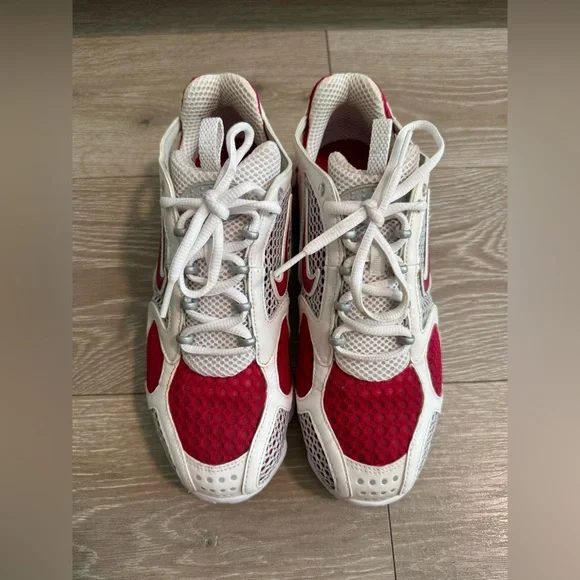 Women’s Zoom Spiridon Cage 2
'Cardinal Red' Size 9 Women/ 7.5 Men - Picture 2 of 6